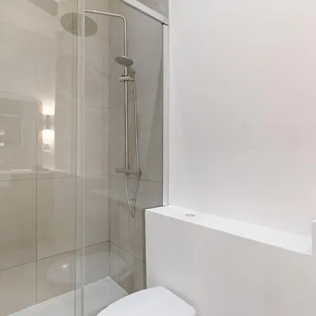 Apartment Cambodge Pere Lachaise Cosy 2p *