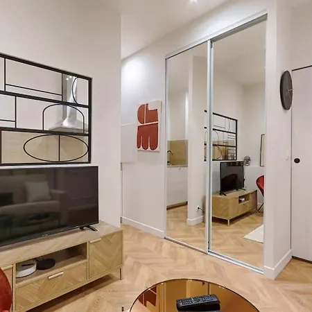 Cambodge Pere Lachaise Cosy 2p Apartment Paris